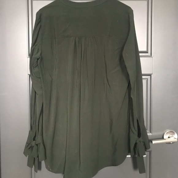 NWT Loft olive green tunic - Picture 3 of 4